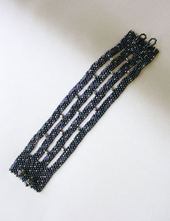Bead Artistry Kits : Bracelet with Metal Beads - Dk Blue